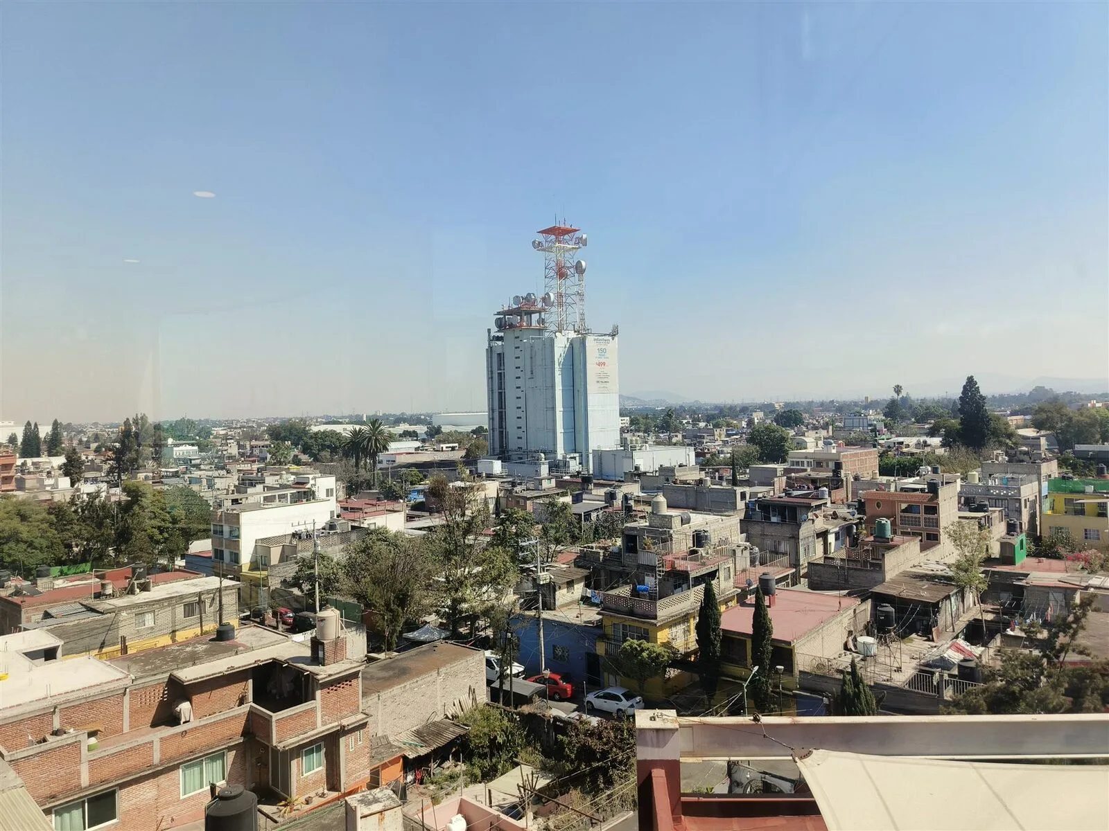 Foto cotidiana 23 — Vida de todos los días · 2025. Fotografía de José Alejandro Armenta, artista del auto y la vida cotidiana en Tlaxcala.