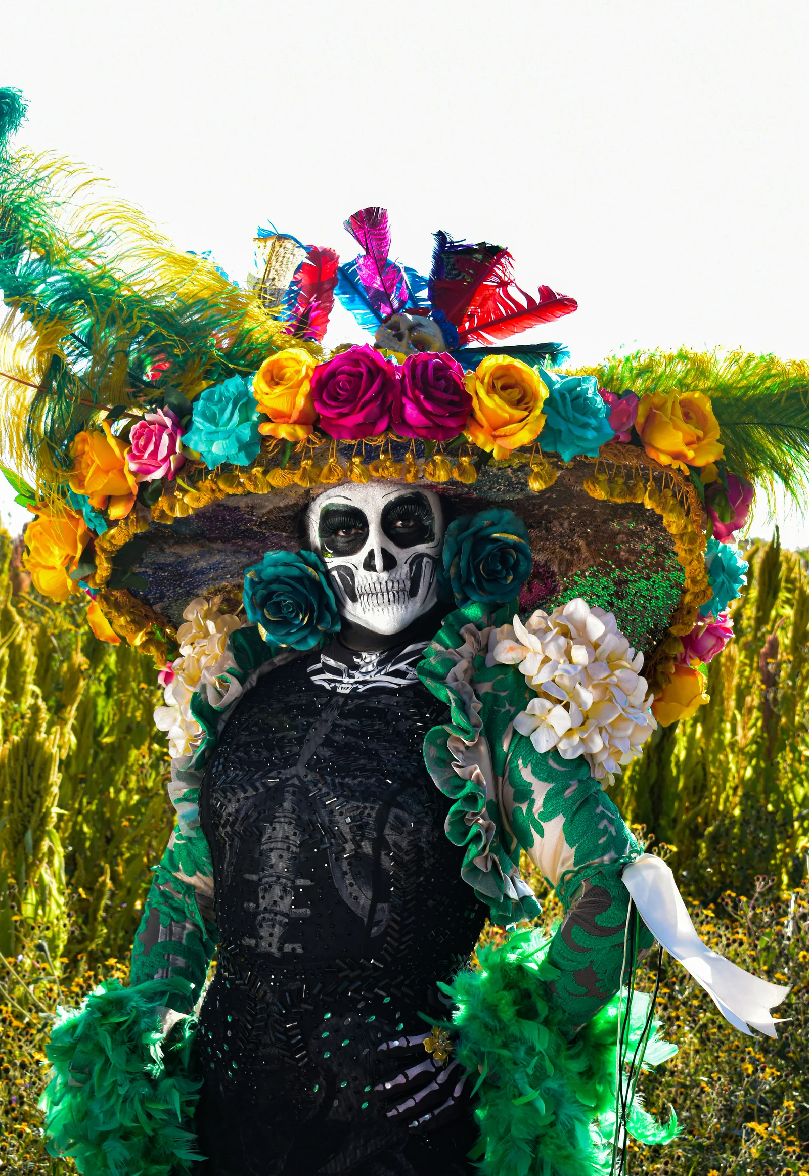 Ofrenda viva en la penumbra — Día de Muertos · 2024. Fotografía de José Alejandro Armenta, artista del auto y la vida cotidiana en Tlaxcala.