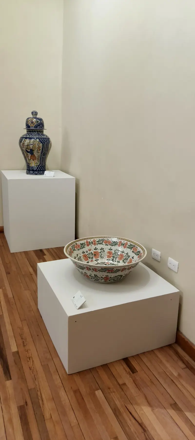 Talavera, cruce de saberes — Pieza de talavera — Vista 05